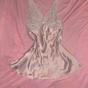 Elegant Lace Trim Satin Chemise